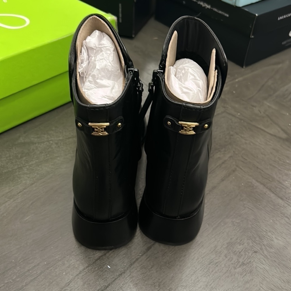 Sam Edelman Thatcher Ankle Bootie - Picture 6 of 12